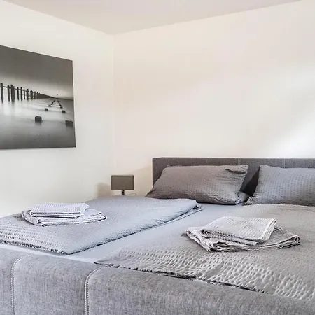 Steg 1 * Moos (Baden-Wurttemberg)